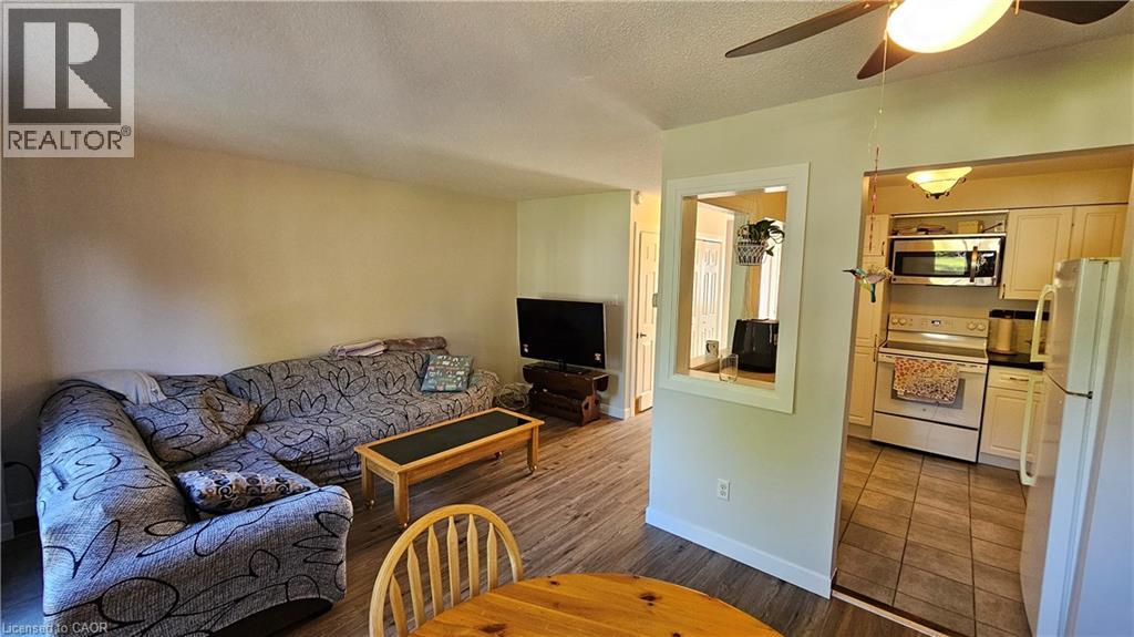 4 Parkside Drive Property Photo 16
