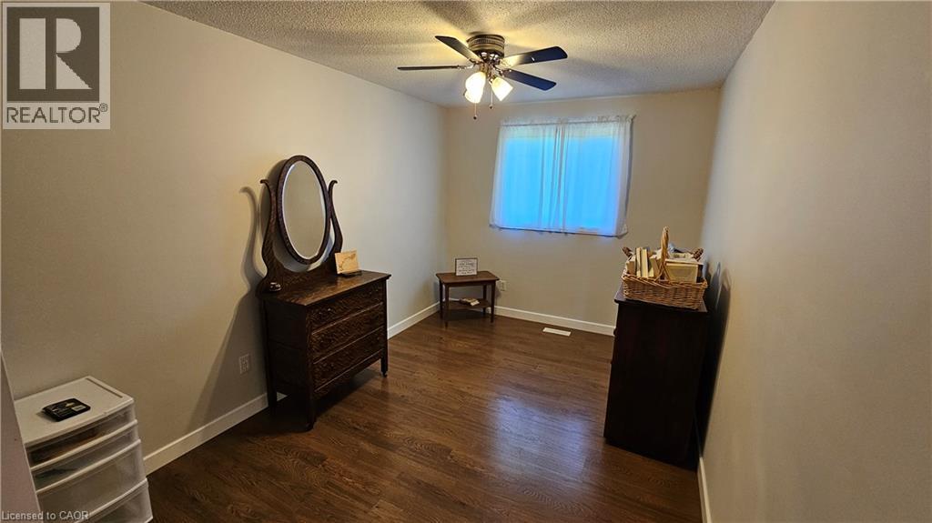 4 Parkside Drive Property Photo 23