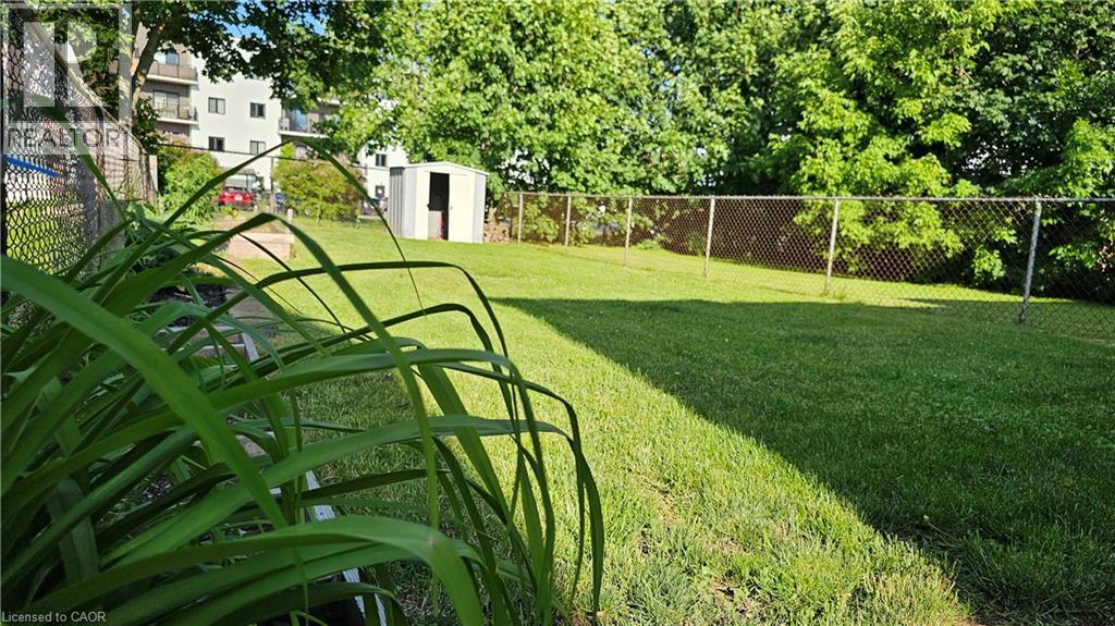 4 Parkside Drive Property Photo 29