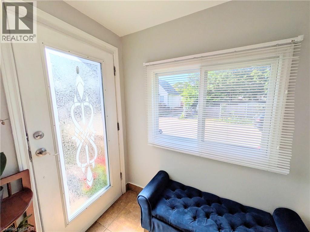 7 Campbell Avenue Property Photo 5