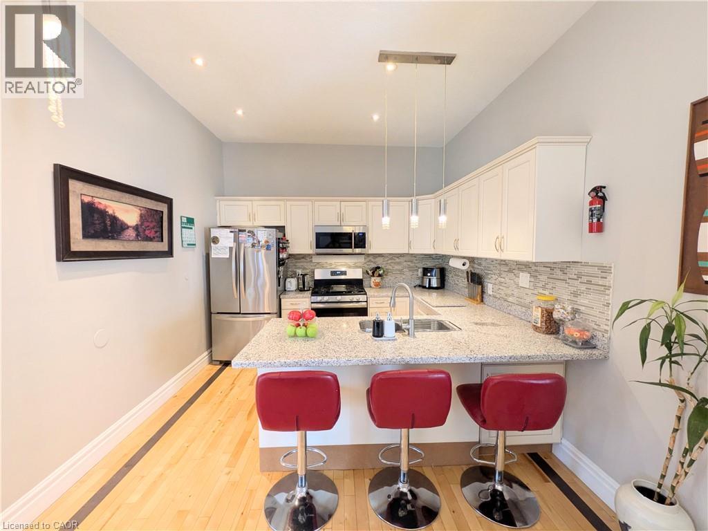 7 Campbell Avenue Property Photo 8