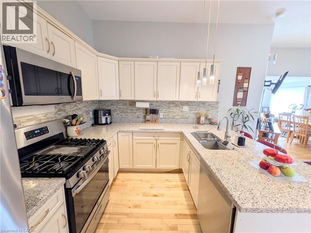7 Campbell Avenue Property Photo 11