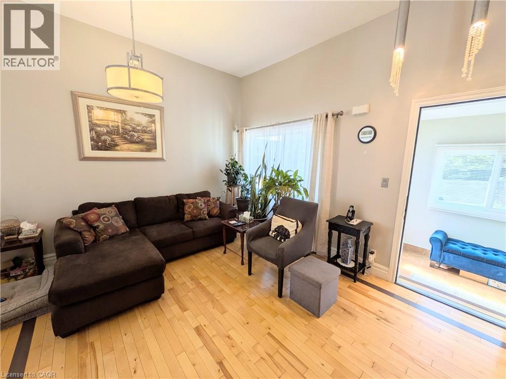 7 Campbell Avenue Property Photo 13