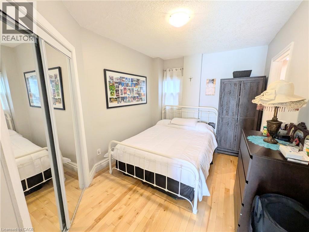 7 Campbell Avenue Property Photo 19