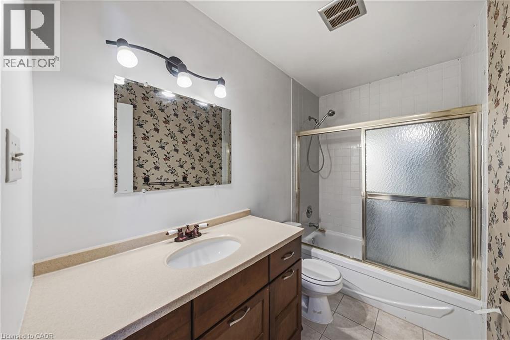 564 Sheraton Road Unit# 14 Property Photo 24