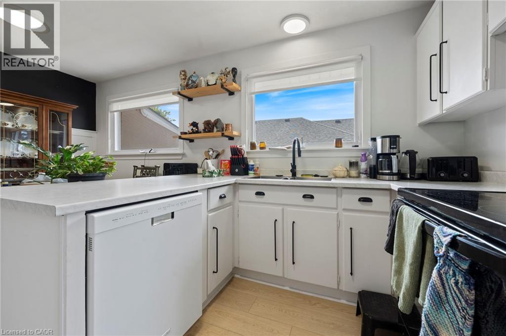 23 Homewood Avenue Property Photo 10