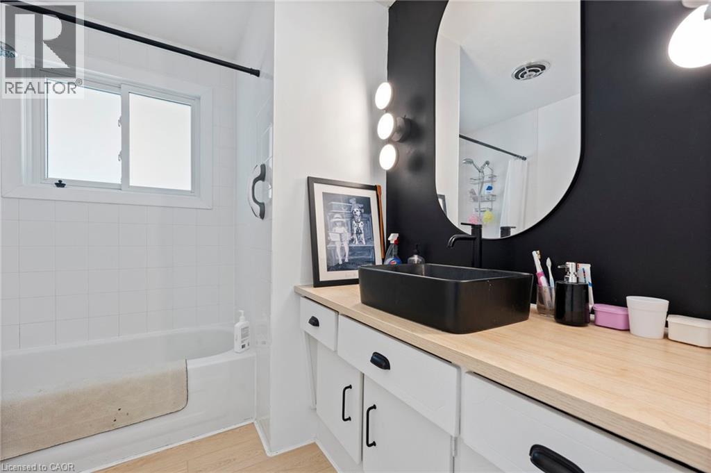 23 Homewood Avenue Property Photo 14