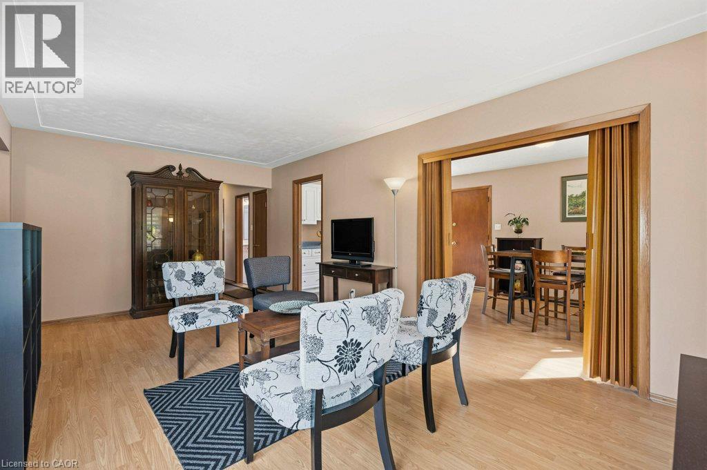 88 Bond Street Property Photo 12