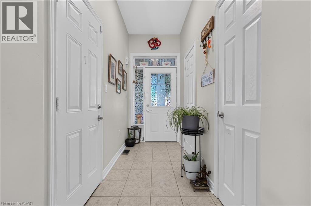 10 Maplerun Street Property Photo 8
