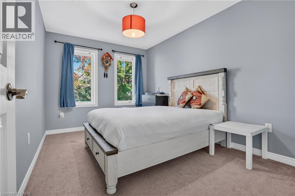 10 Maplerun Street Property Photo 33