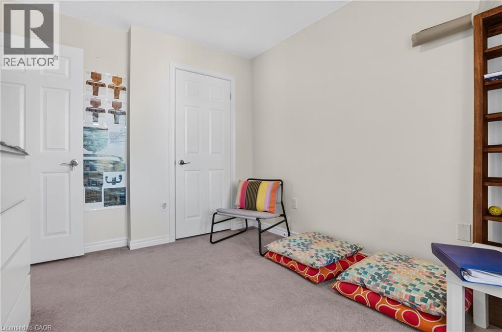 10 Maplerun Street Property Photo 36