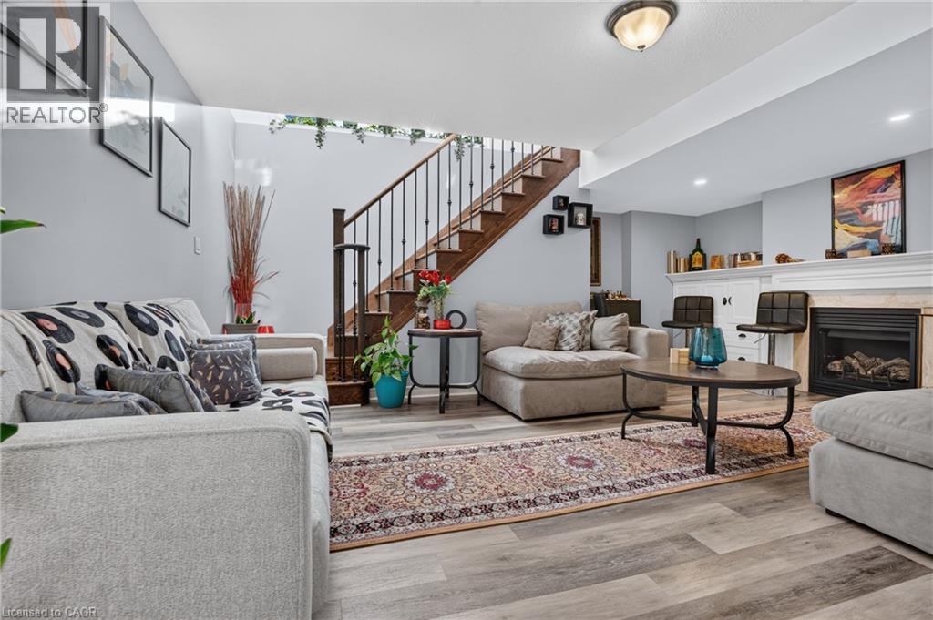 10 Maplerun Street Property Photo 38