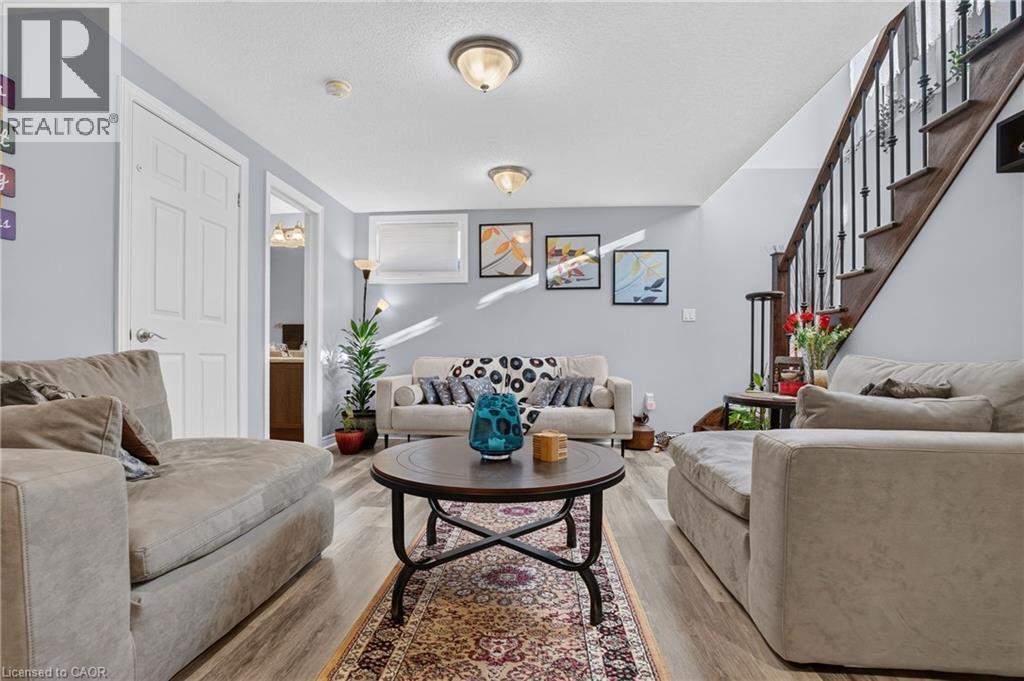 10 Maplerun Street Property Photo 40