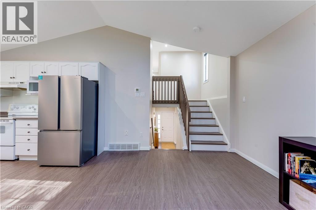 268 Keewatin Avenue Property Photo 17
