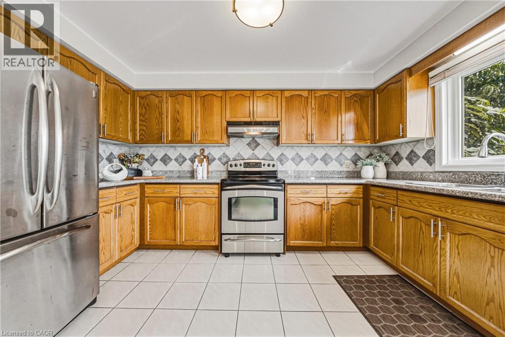90 Fairington Crescent Property Photo 16