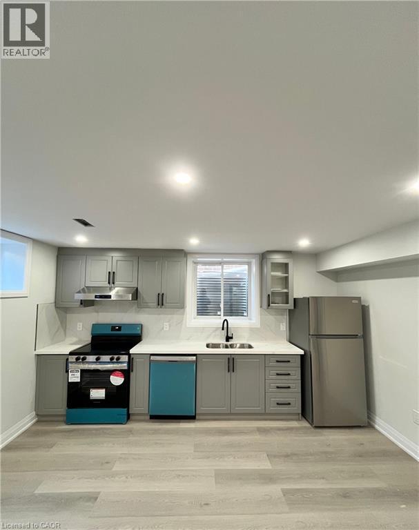 27 William Nador Street Unit# Lower Property Photo 3