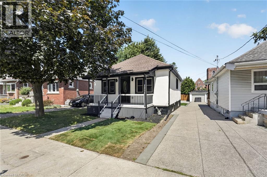 43 Brucedale Avenue E Property Photo 2