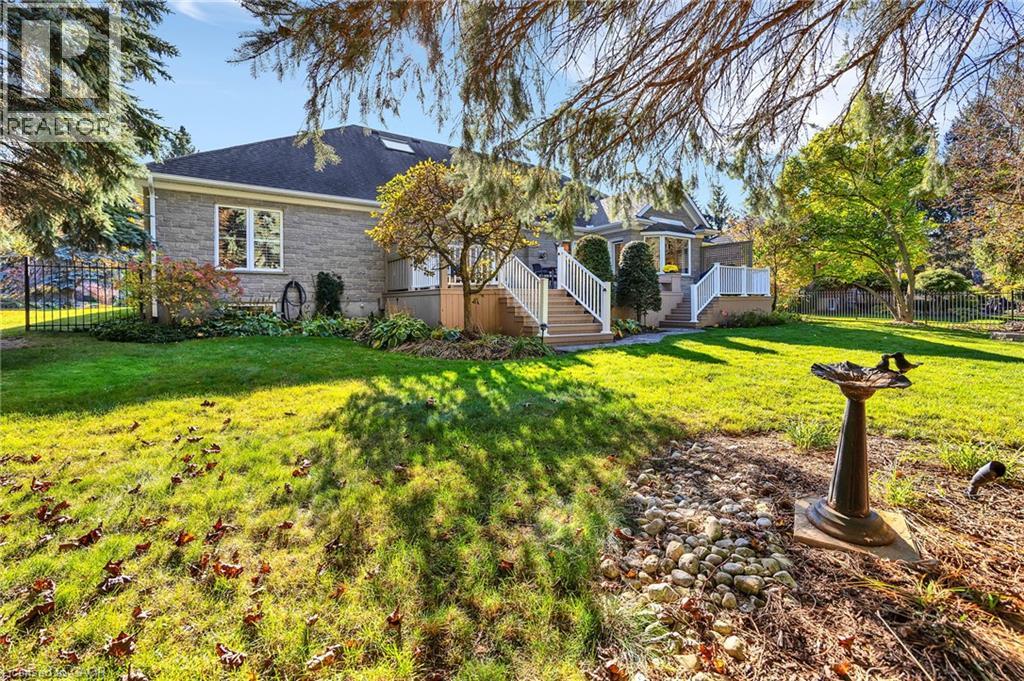 10 Meadow Heights Drive Property Photo 4