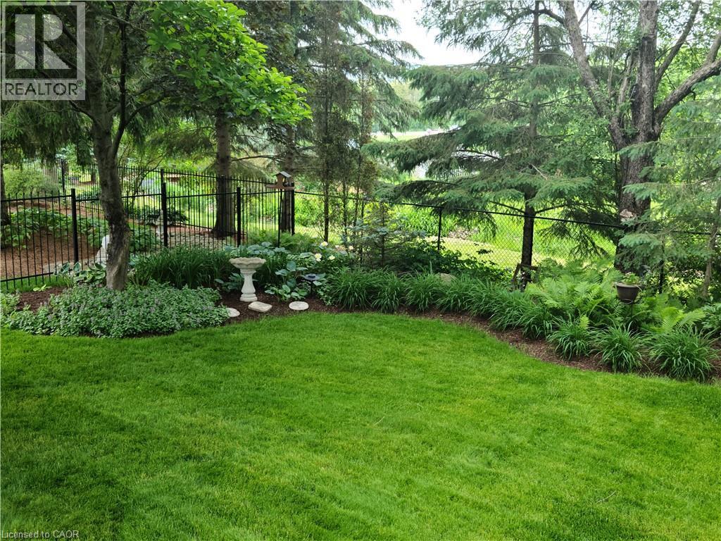 10 Meadow Heights Drive Property Photo 45
