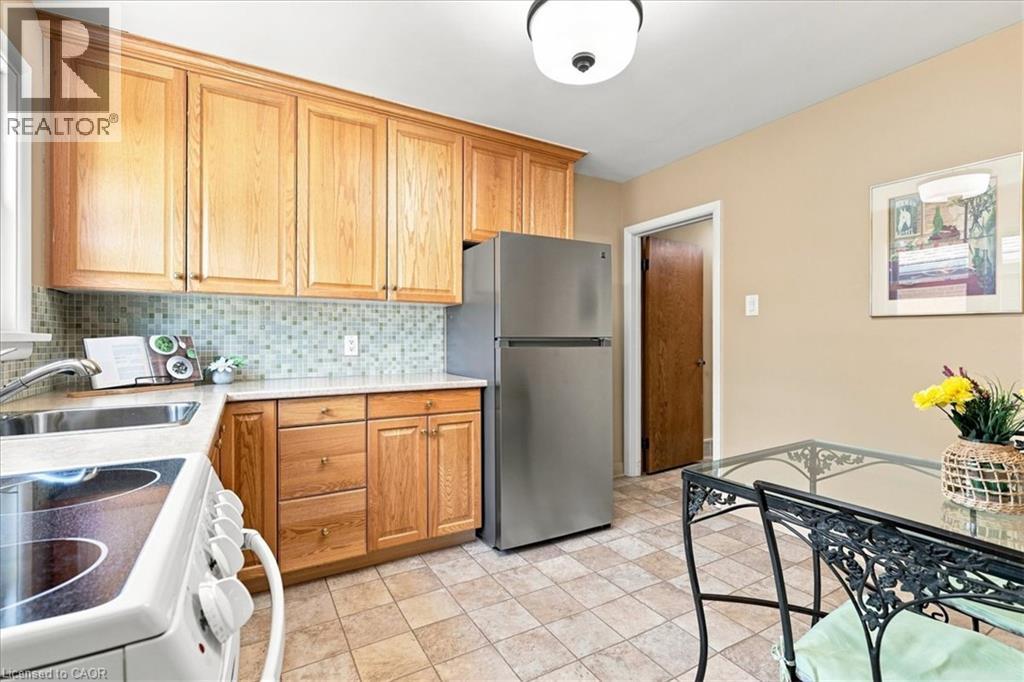 184 Murdock Avenue Property Photo 11