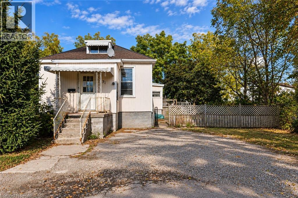 71 Dennis Street Property Photo 1