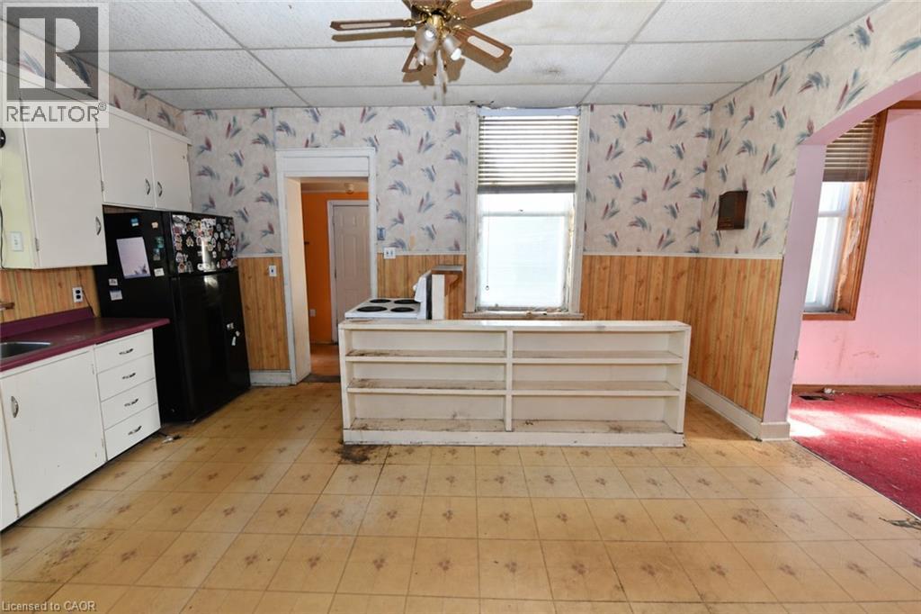 71 Dennis Street Property Photo 2