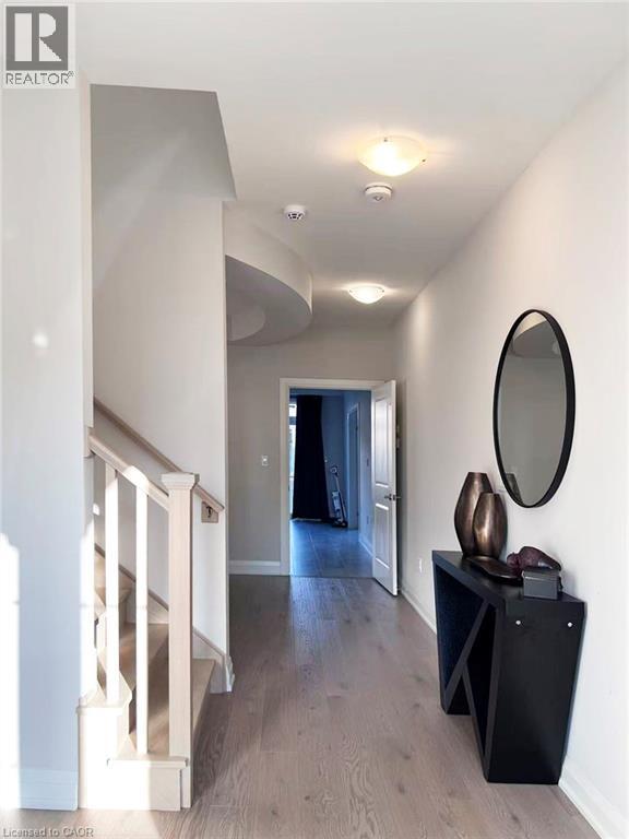 7474 Sherrilee Crescent Property Photo 4