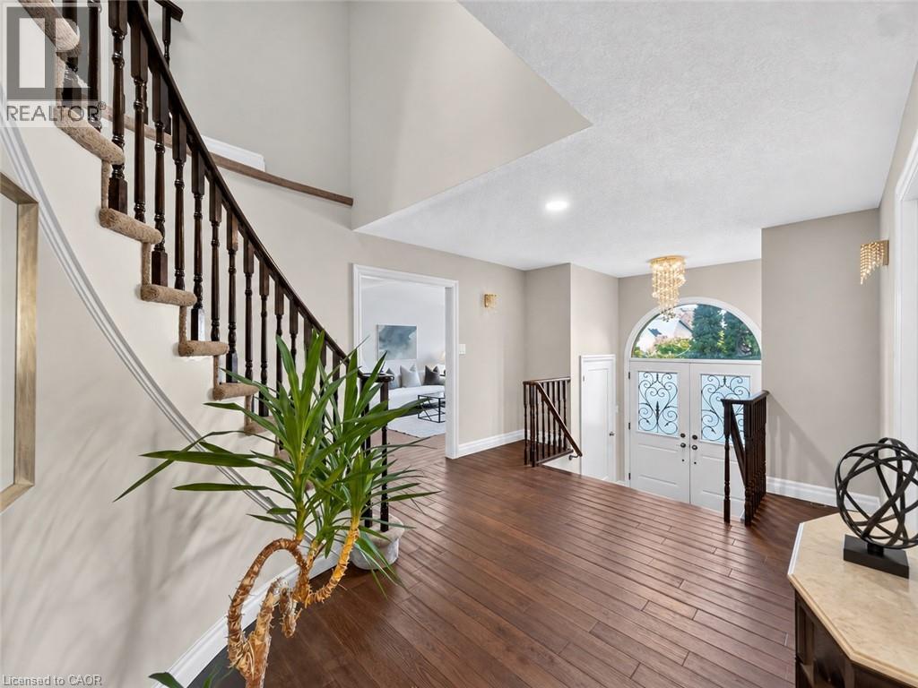 12 Sundrop Court Property Photo 3