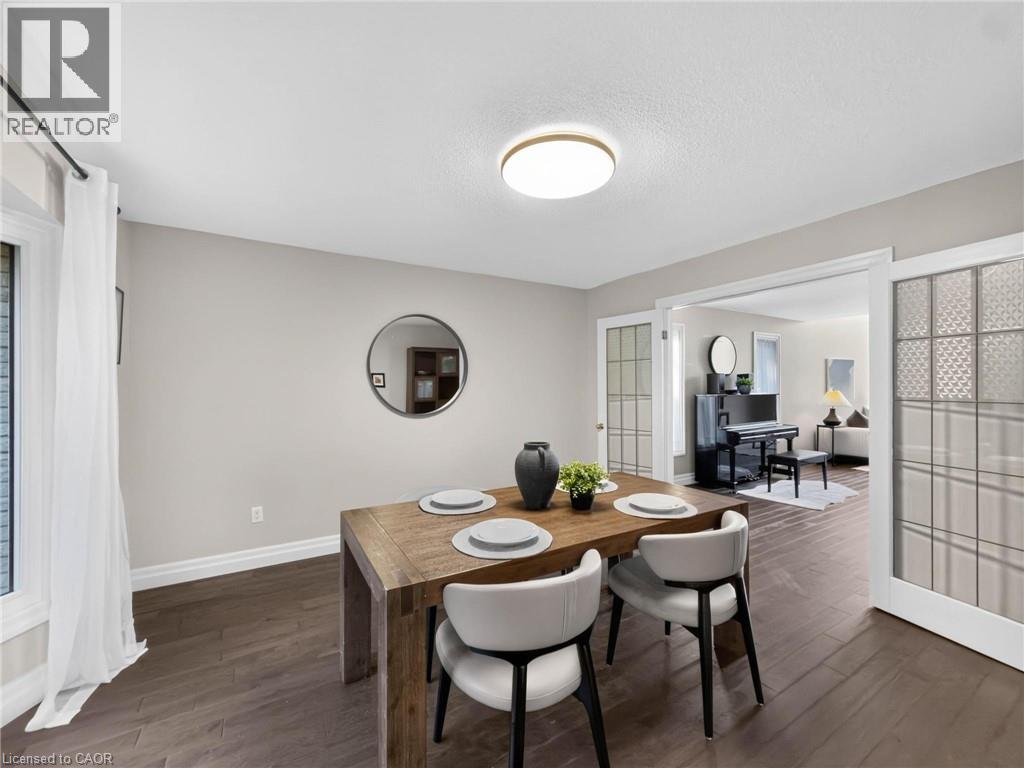 12 Sundrop Court Property Photo 10