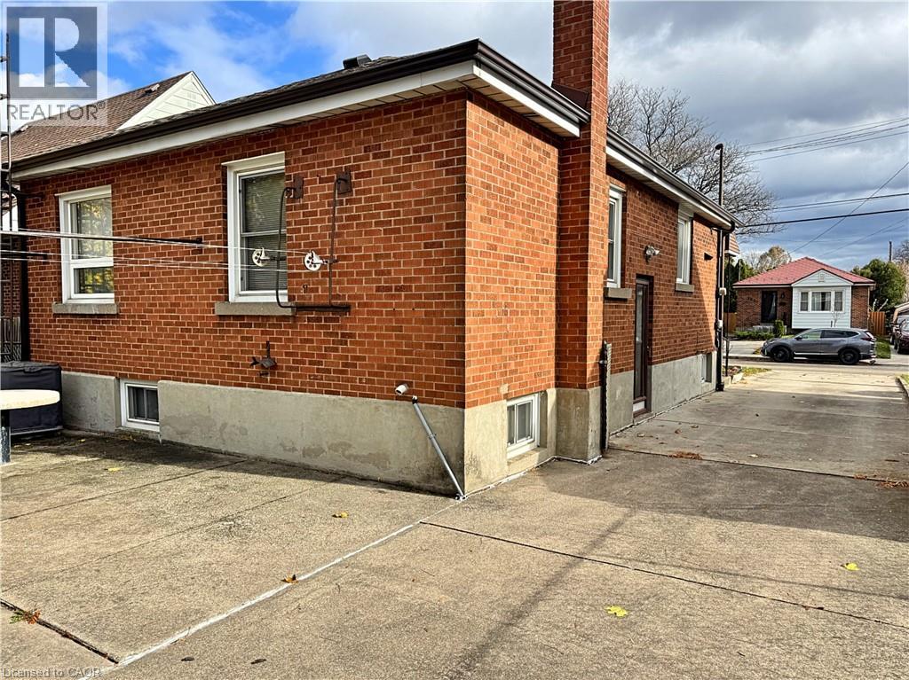 184 East 35th Street Property Photo 40