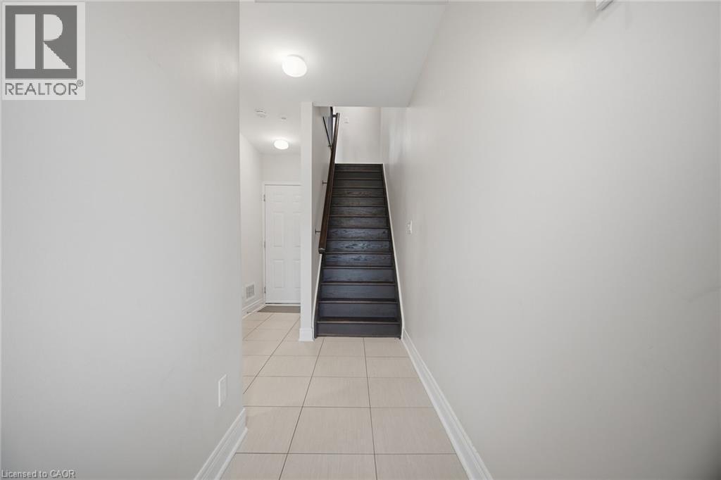 1860 Burnhamthorpe Road E Property Photo 5