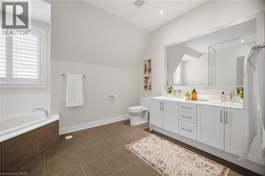 1860 Burnhamthorpe Road E Property Photo 30