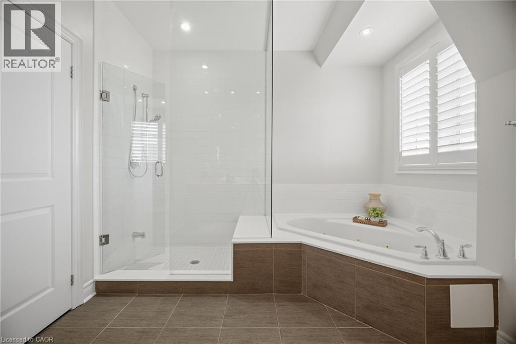 1860 Burnhamthorpe Road E Property Photo 31
