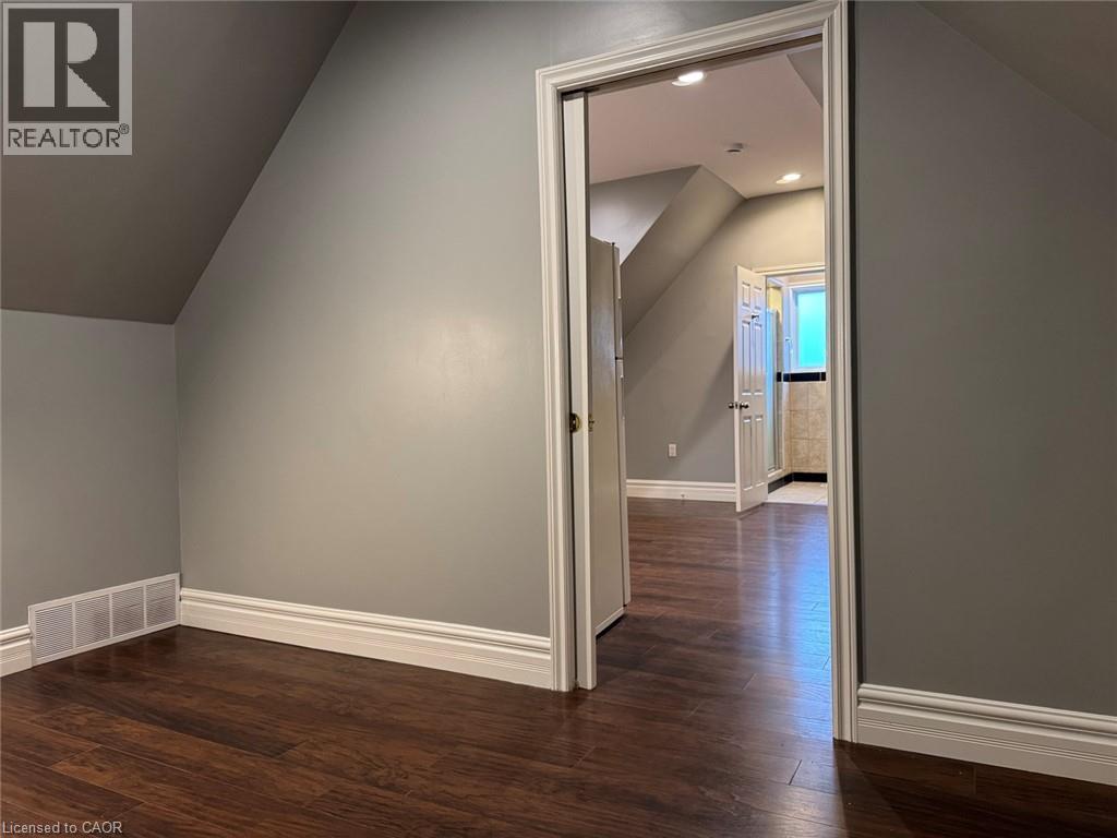 166 Cedardale Avenue Unit# A Property Photo 10