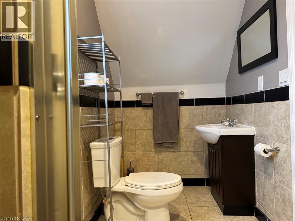 166 Cedardale Avenue Unit# A Property Photo 17