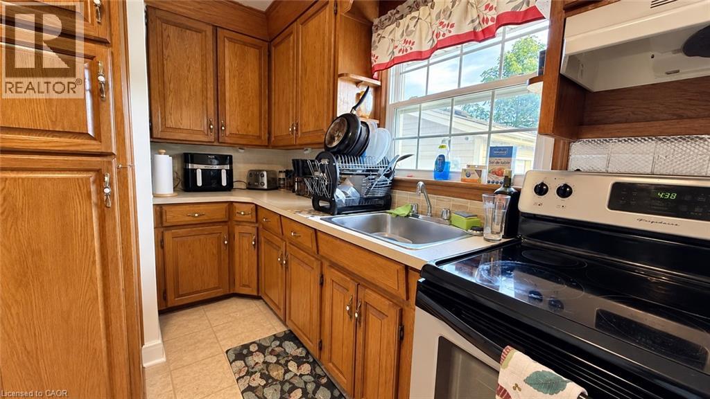 12 Roseland Avenue Property Photo 10