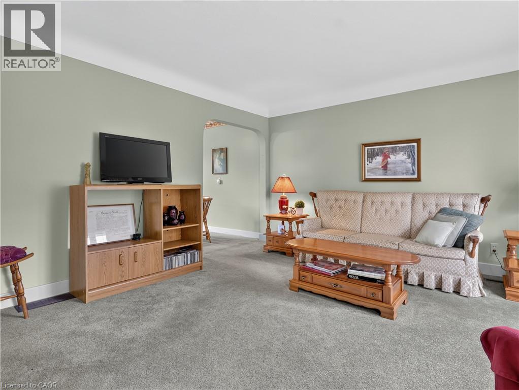 94 Jacobson Avenue Property Photo 3