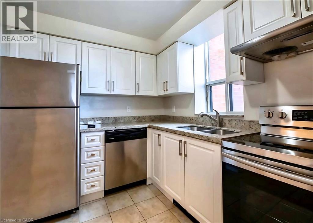 1270 Maple Crossing Boulevard Unit# 2009 Property Photo 2
