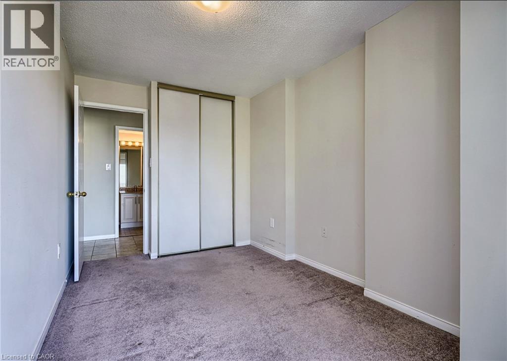 1270 Maple Crossing Boulevard Unit# 2009 Property Photo 6