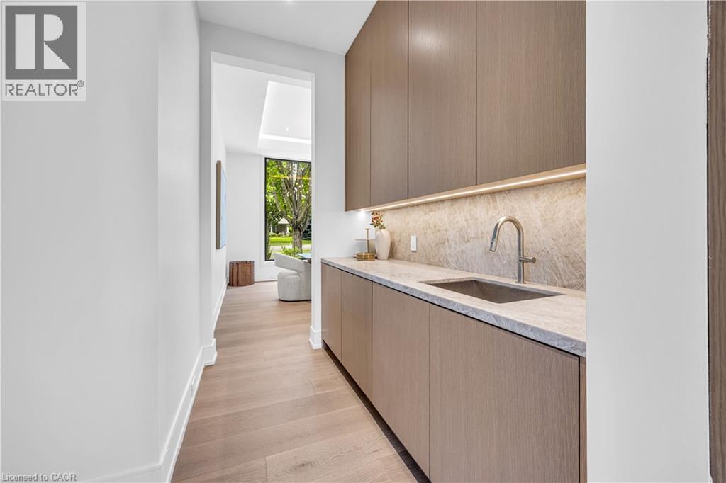 152 Third Line Property Photo 10