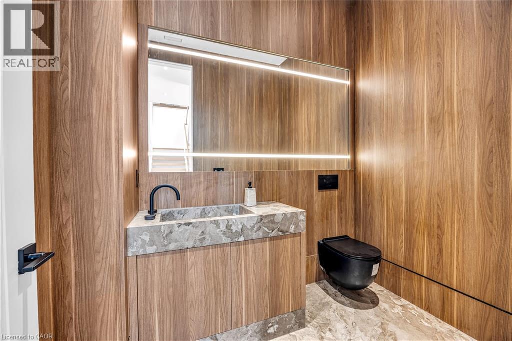 152 Third Line Property Photo 18