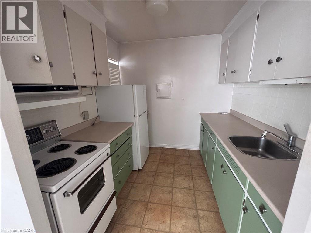 2054 Courtland Drive Unit# 404 Property Photo 9