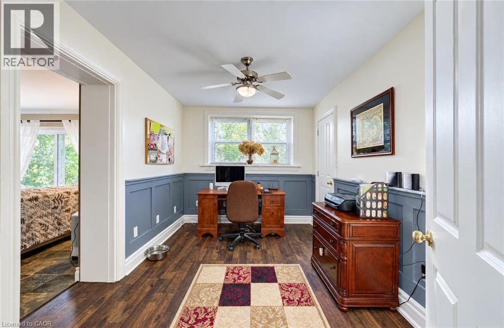 119 John Street W Property Photo 11