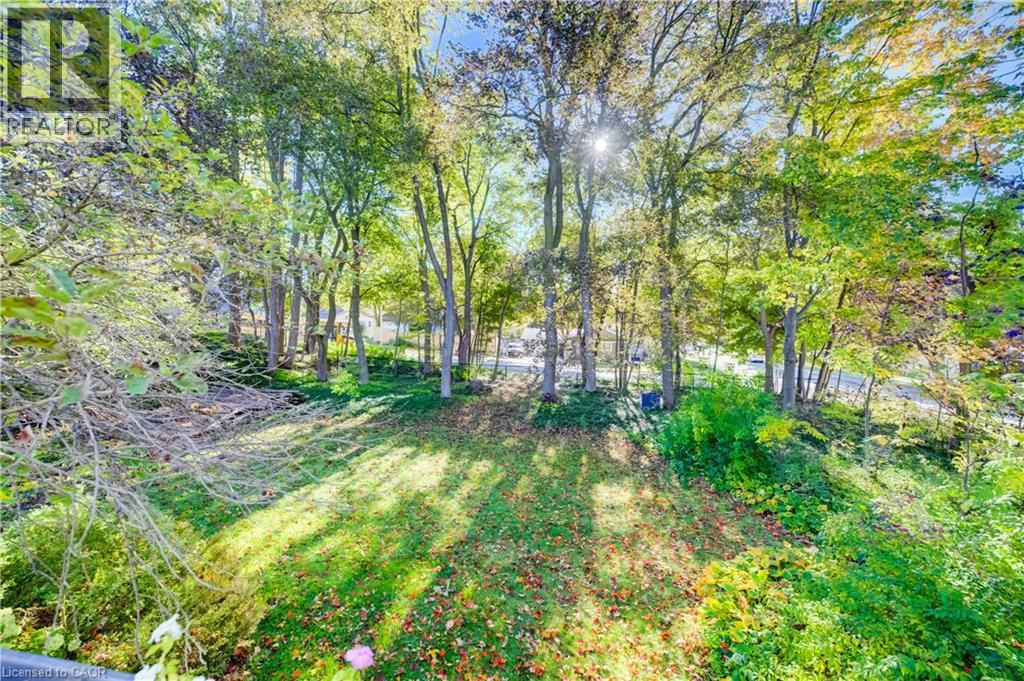 119 John Street W Property Photo 47