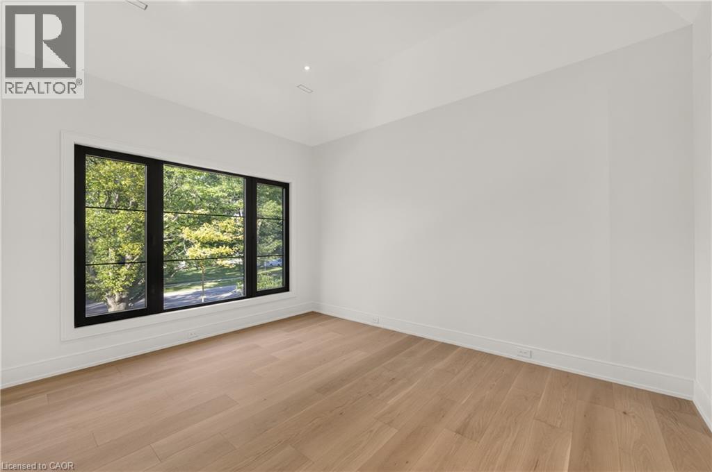 146 Third Line Property Photo 33