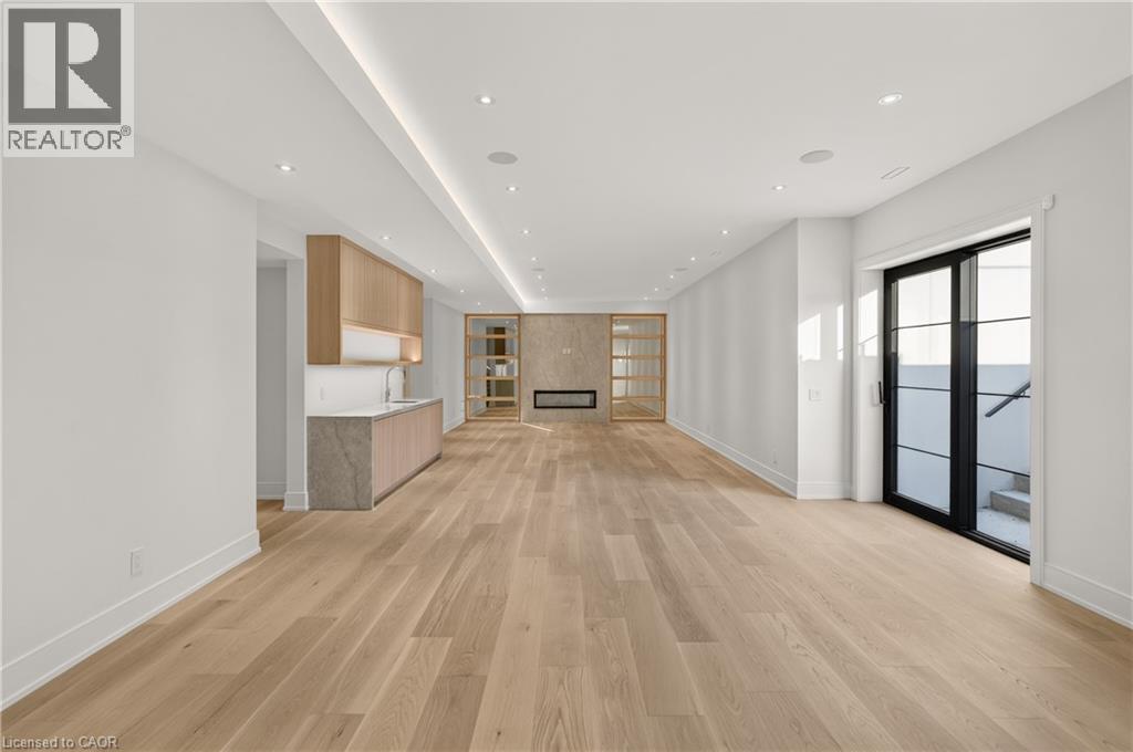 146 Third Line Property Photo 37