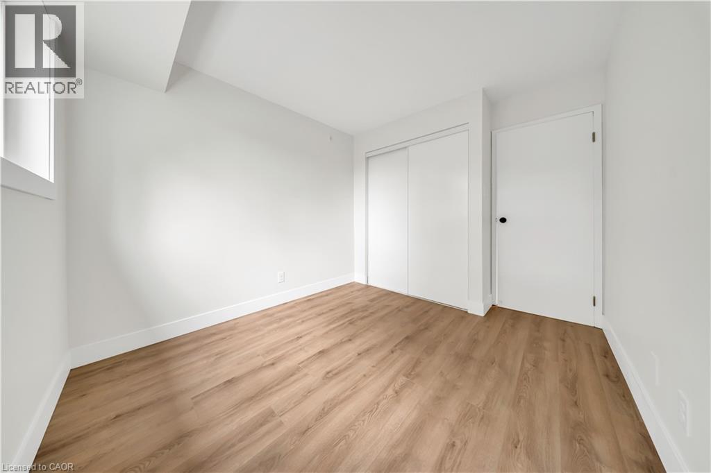3085 Kingsway Drive Unit# 21 Property Photo 8
