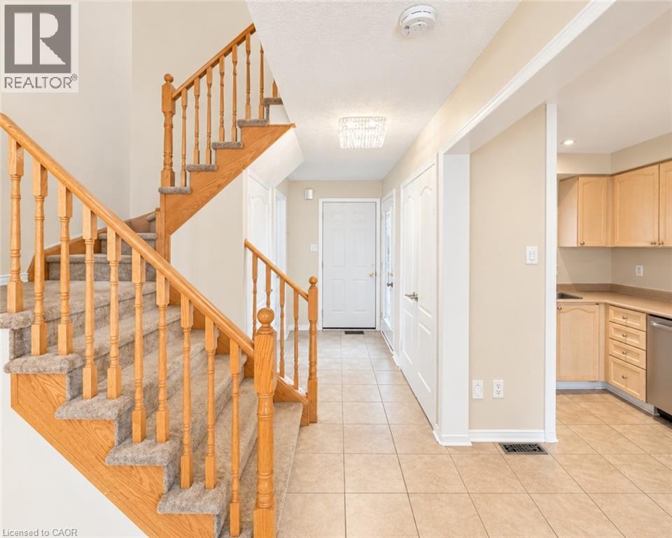 6143 Snowy Owl Crescent Property Photo 13