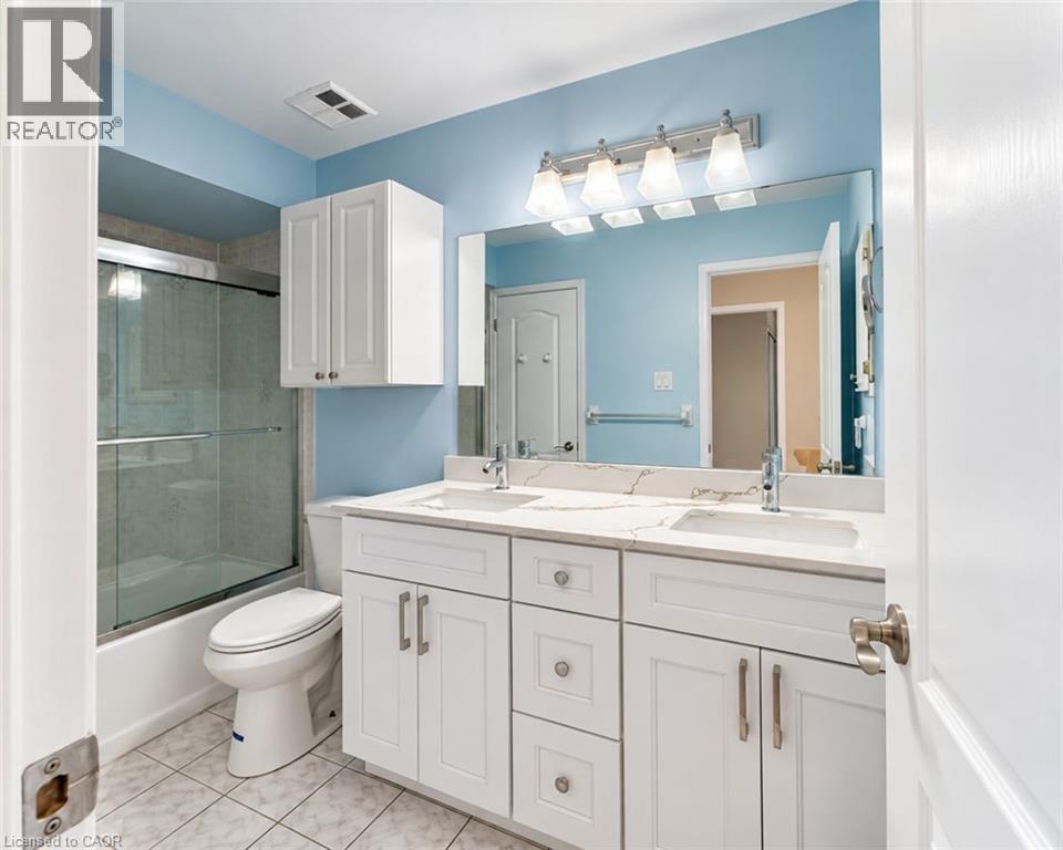 6143 Snowy Owl Crescent Property Photo 26