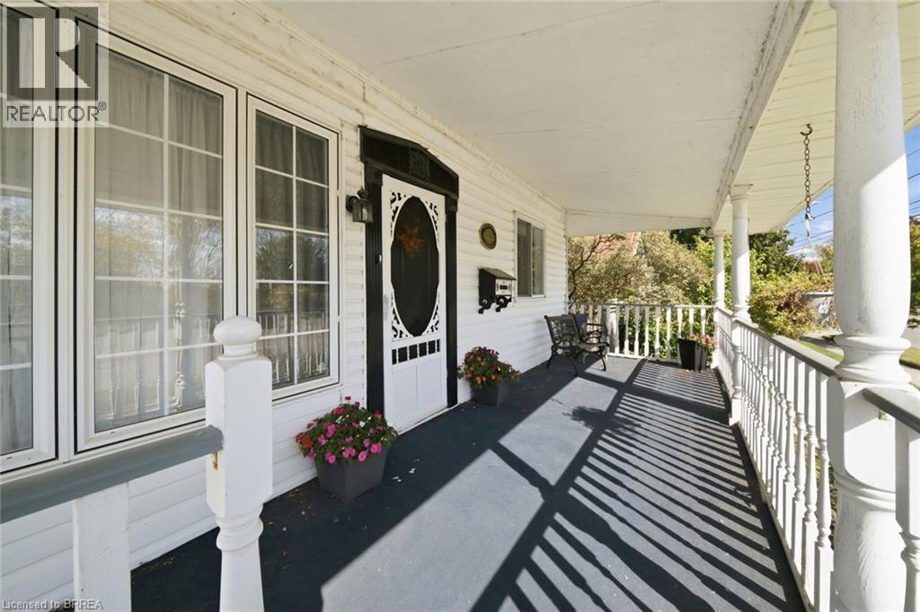 986 Colborne Street Property Photo 3